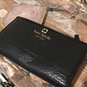 Leather Kate spade wallet
